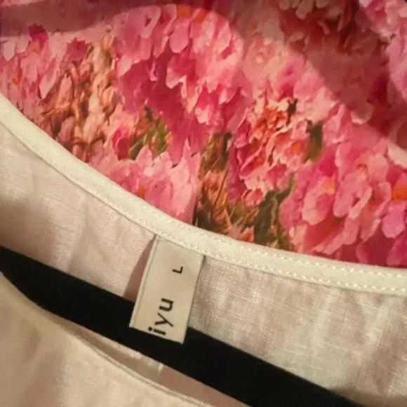 Iyu linen A line basic white dress with pockets.  Unlined.  Great for layering. - Picture 4 of 6